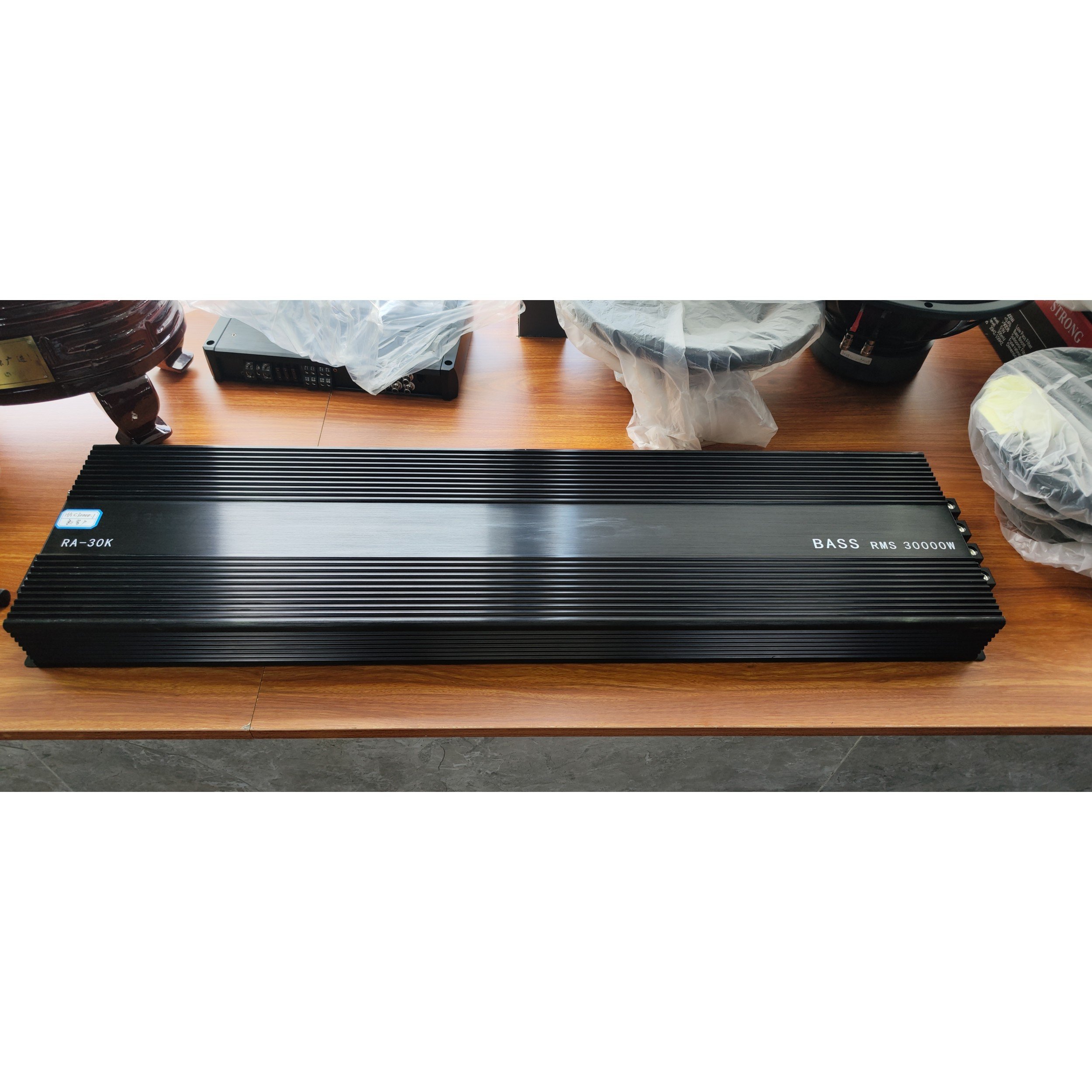 Big Power Car Amplifiers Mono Block Brazilian Amplifier Full Range Class D 30000W Car Audio Amplifier 30000.1