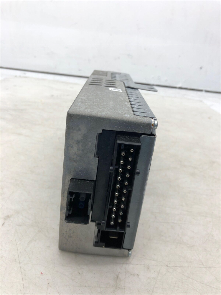 Harman Kardon Audio Car Amplifiers Sound Equipment/amplifiers/speaker for BMW F25 F26 F15 F16 Oem65129393182 Oem65129384637