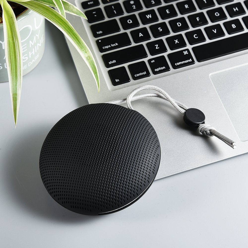 Aiaude 2024 hot seller product wireless bt speaker 5w outdoor portable mini speaker with lanyard