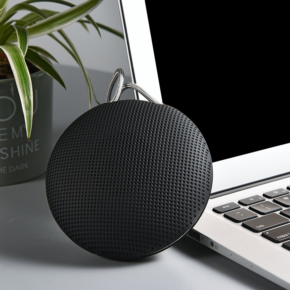 Aiaude 2024 hot seller product wireless bt speaker 5w outdoor portable mini speaker with lanyard