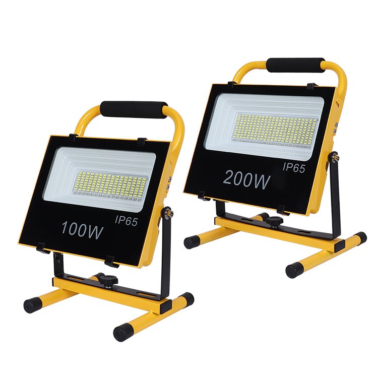 Factory Price Ip65 Outdoor Emergency Alarm Red and Blue Flash 100w 200w Portable Rechargeable Led Camping Flood Light