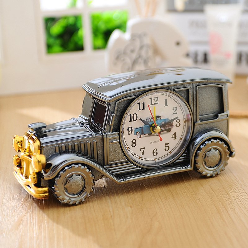 High Quality Creative Six Classic Car Alarm Clocks Decorated with Retro Retro Digital Hands Plastic Table Clocks