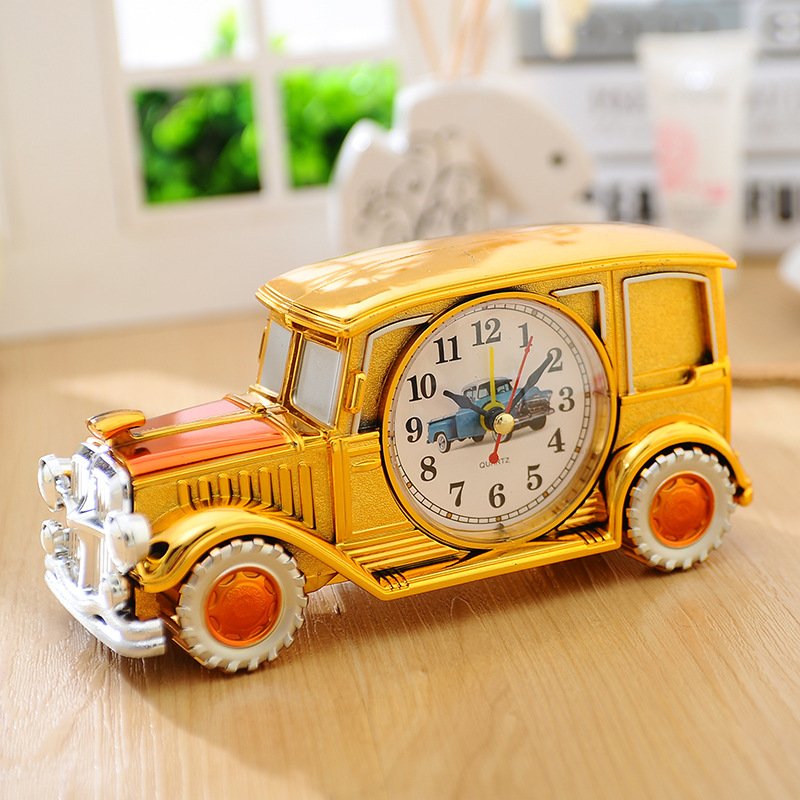High Quality Creative Six Classic Car Alarm Clocks Decorated with Retro Retro Digital Hands Plastic Table Clocks