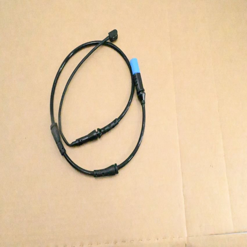 Brake Pad Wear Indication Alarm Sensor 34356870353 34 35 6 870 353 3435 6870 353 X5 G05 X6 G06 X7 G07