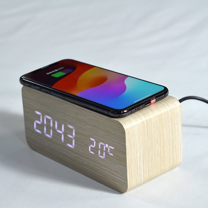 Other Consumer Electronics Usb Interface and Temperature Battery Bamboo Digital Alarm Clock for Home Office