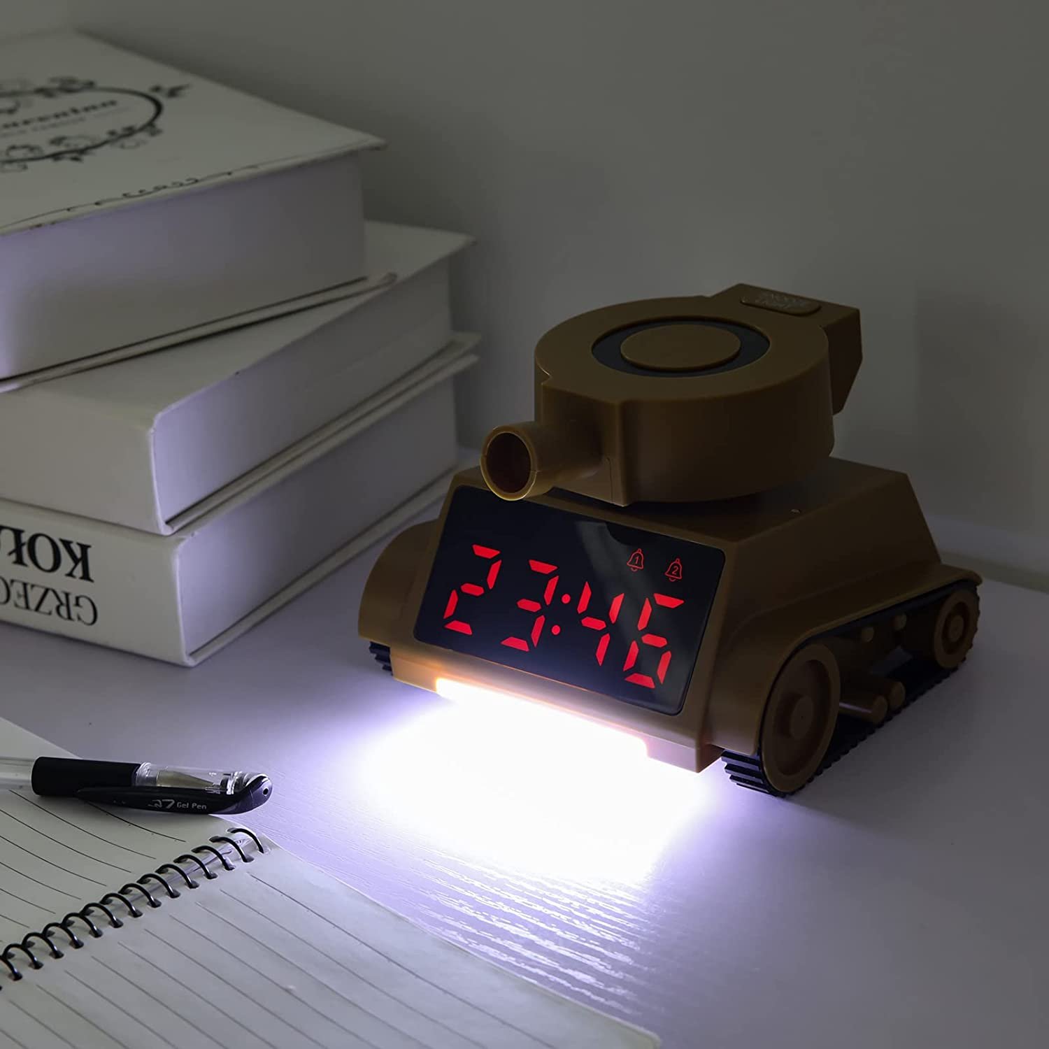 Competitor Digital Kids Dual Alarm Screen Auto Photosensitive Tank Model Clock Alarm Clock on Wheels