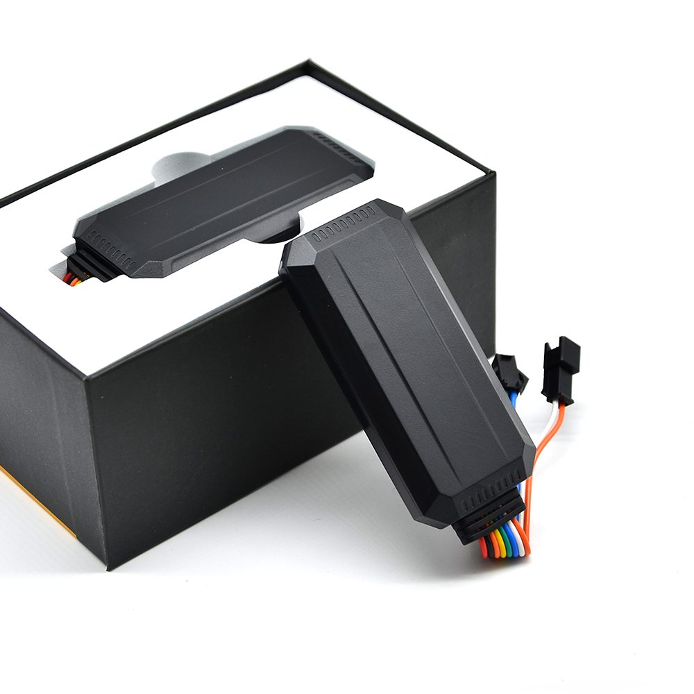 Protrack VT08S GPS Tracker With Mic and Panic Button for Sos Alarms 3 Months History Playback on Protrack365