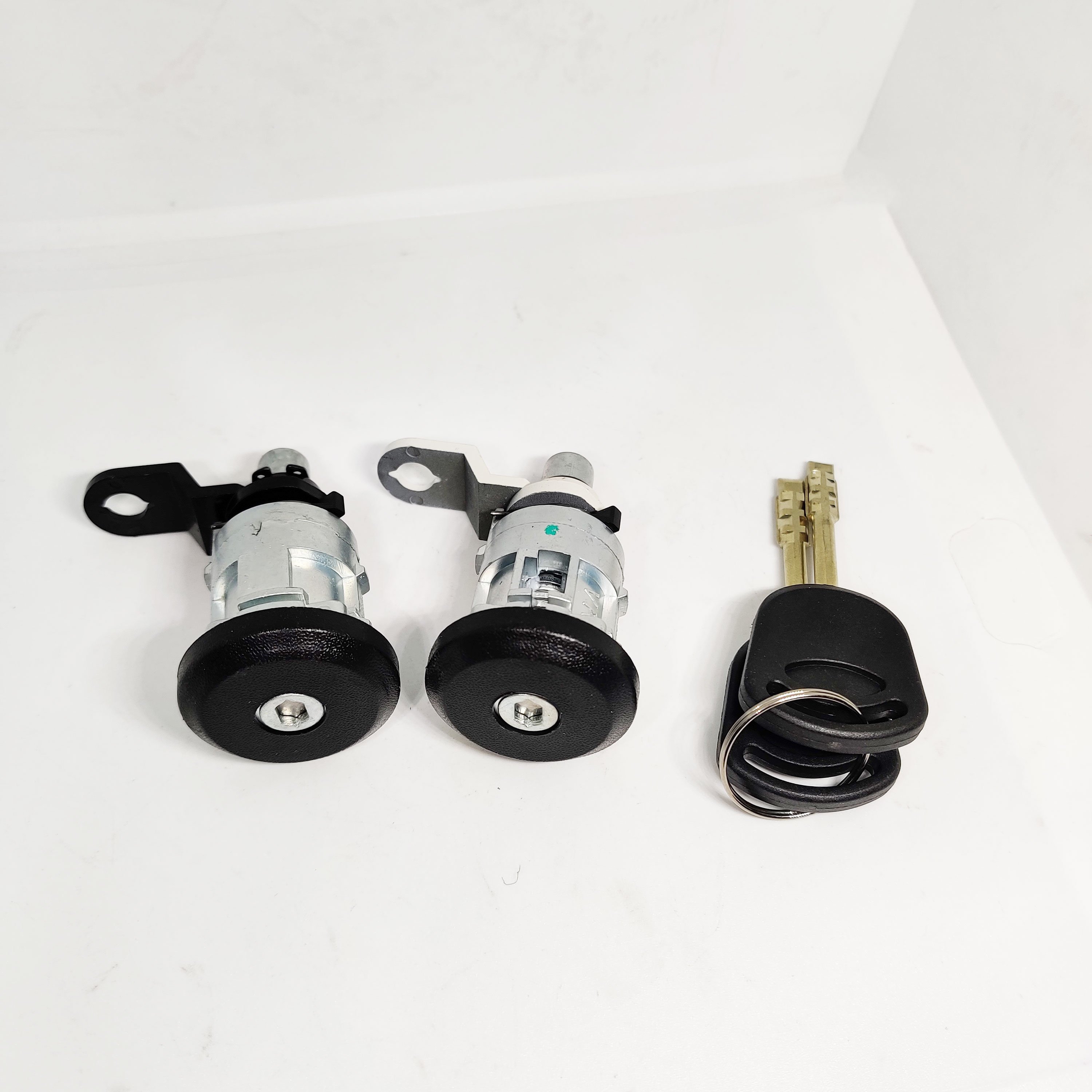 95VBV21990B 95VBV21991B FRONT LEFT RIGHT DOOR LOCK for ForD TRANSIT MK5 1994-2000