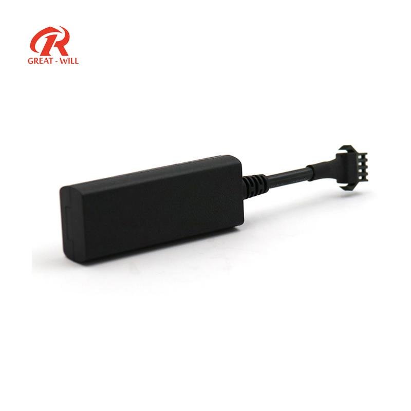 Compact Car GPS Tracker Locator Voice Monitoring Over Speed Alarm Real Time Tracking Wired 2G Mobile GPS Tracker for Vehicle