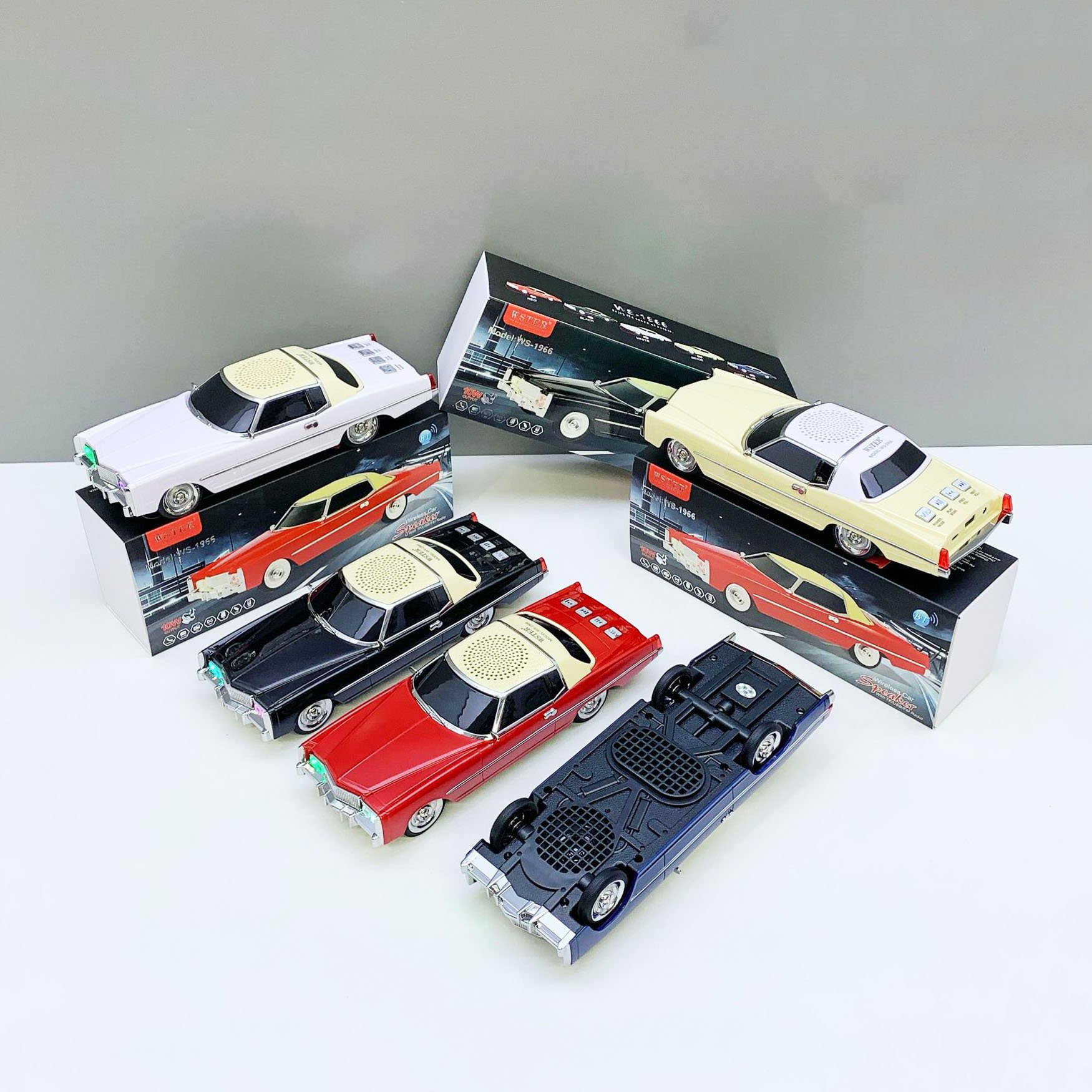 WS-1966 10W Cadillac Classical Vintage Car Design Wireless Desktop Party BT Portable Mini Karaoke Speaker With FM Radio