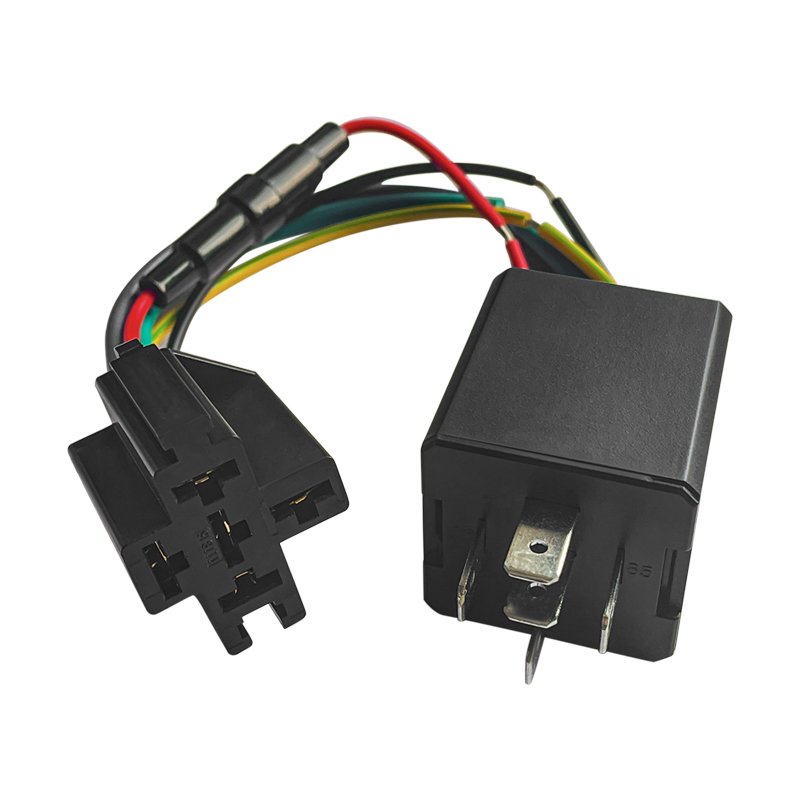12v 24v Car GPS Relay with Free Platform App Remotely Controls Vehicle Cut-Off Power and Oil 3 Year Warranty