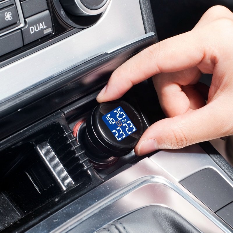 Hot Sale Steelmate External TPMS Cigarette Lighter Tire Pressure Monitoring System Digital Auto Security Alarm TP-74