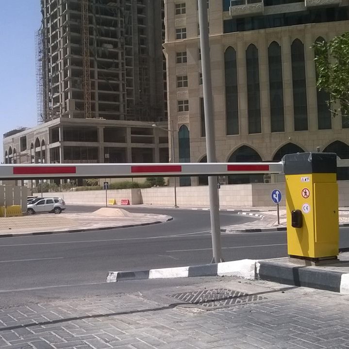 0.9~6 Sec. Adjustable 10 Million Operating Times Security Vehicle Barrier Gate