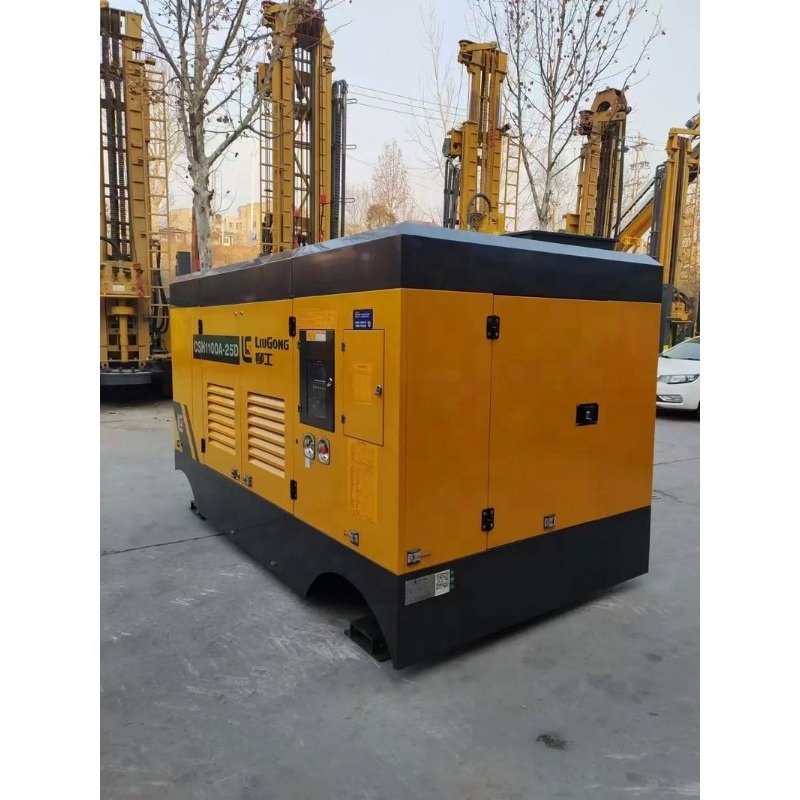 LiuGong CSH 1100CFM 25bar Oilfield diesel Cummins Engine Skid Mounted 300 psi air Compressor 700 Liter for Water Well Drilling
