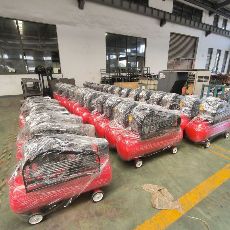Reciprocating Air Compressor Hongwuhuan LV4008A Low Noise 0.36m3/min Air-compressor 3 Cylinder 3KW 8bar Piston Air Compressors