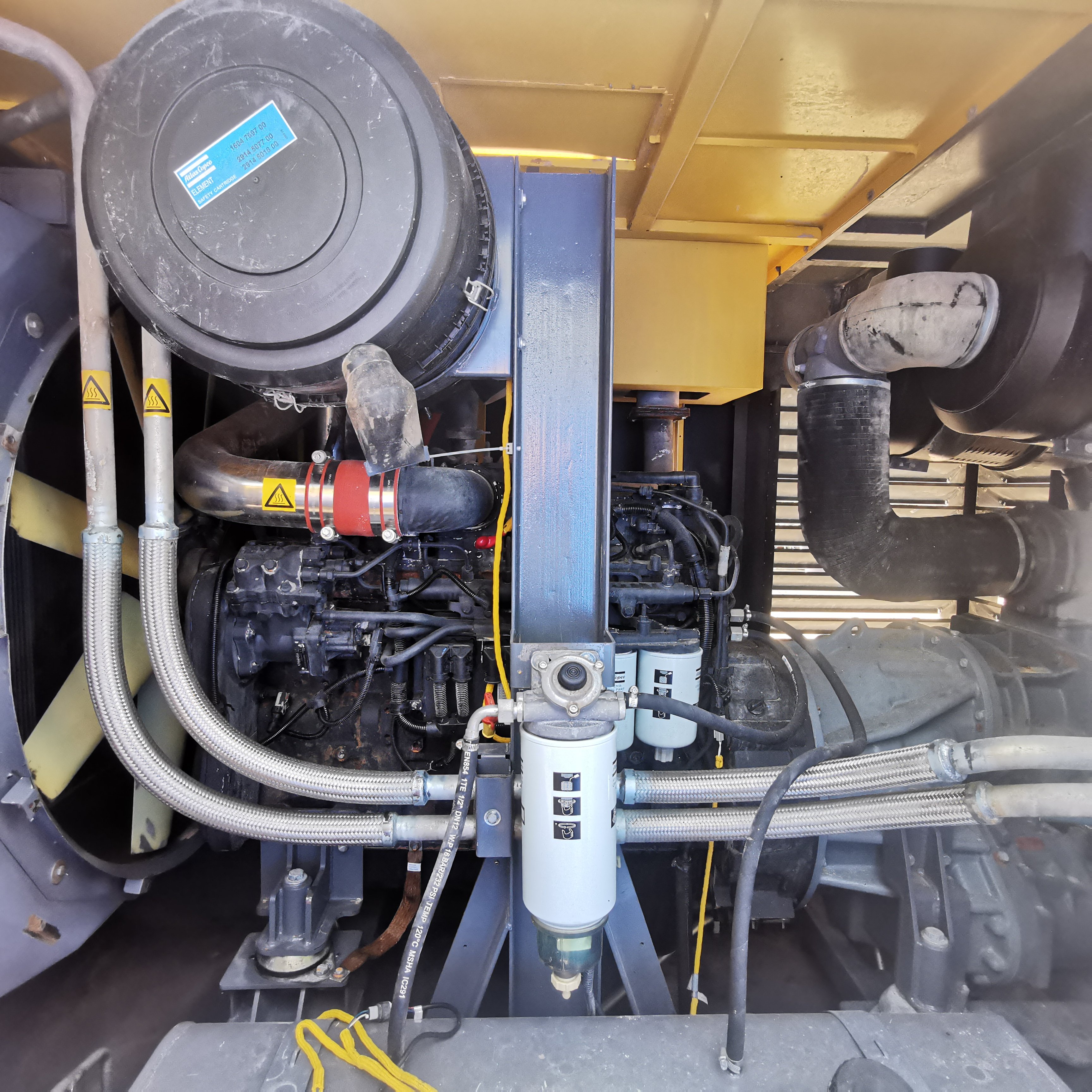 Used 18/23bar diesel Engine cummins Screw diesel High Pressure air Compressor