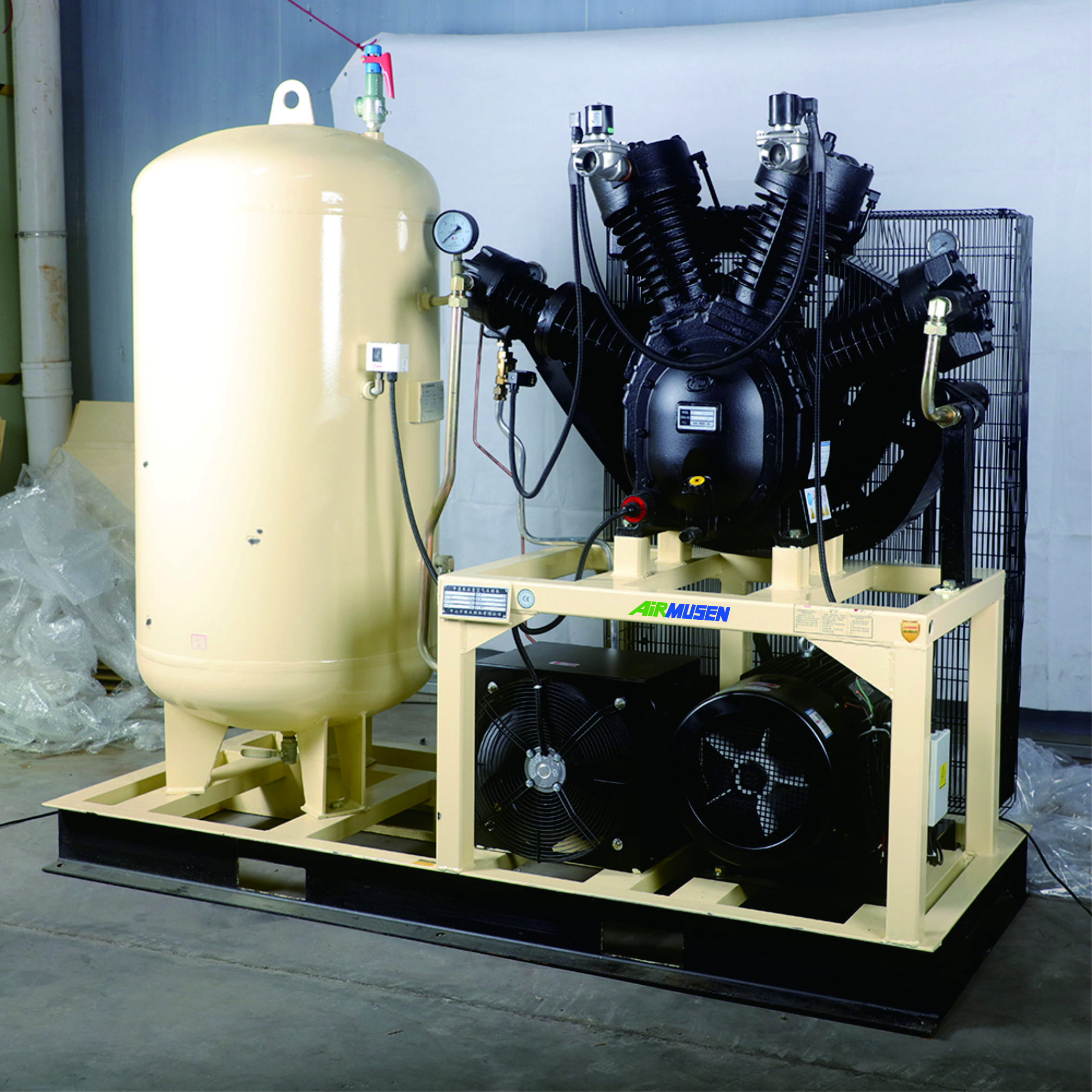 2 / 3 Stage Medium High Pressure Piston Air Compressor with tank 3.0 / 4.0 Mpa 30 /40 Bar 0.7/1/1.2/2.0 M^3/min 7.5/11/15/22 kw