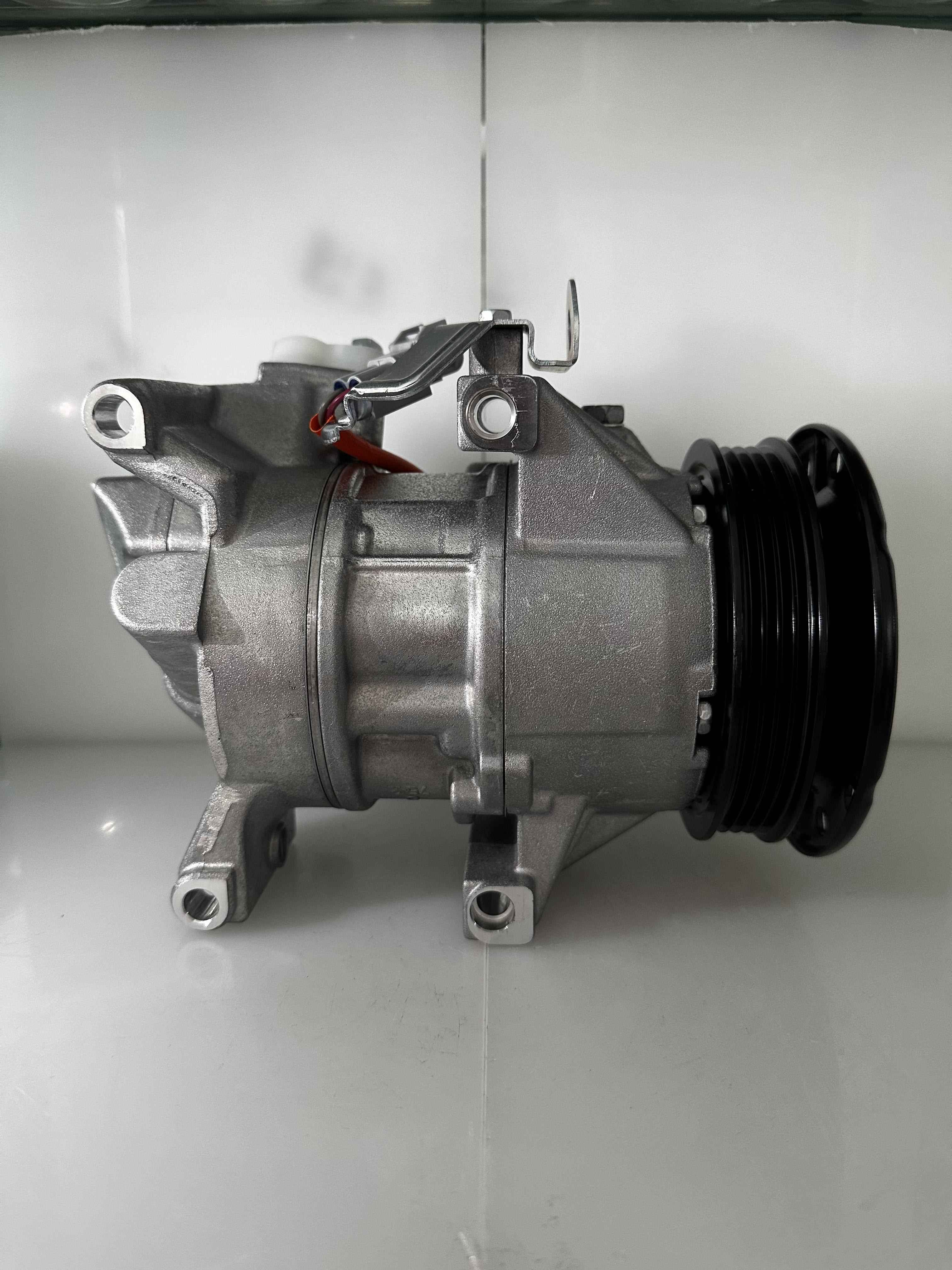 Auto Air Compressor for Toyota Yaris Auris Vitz Model 447260-2333/447260-2334 Car Air Conditioning Parts AC Compressor