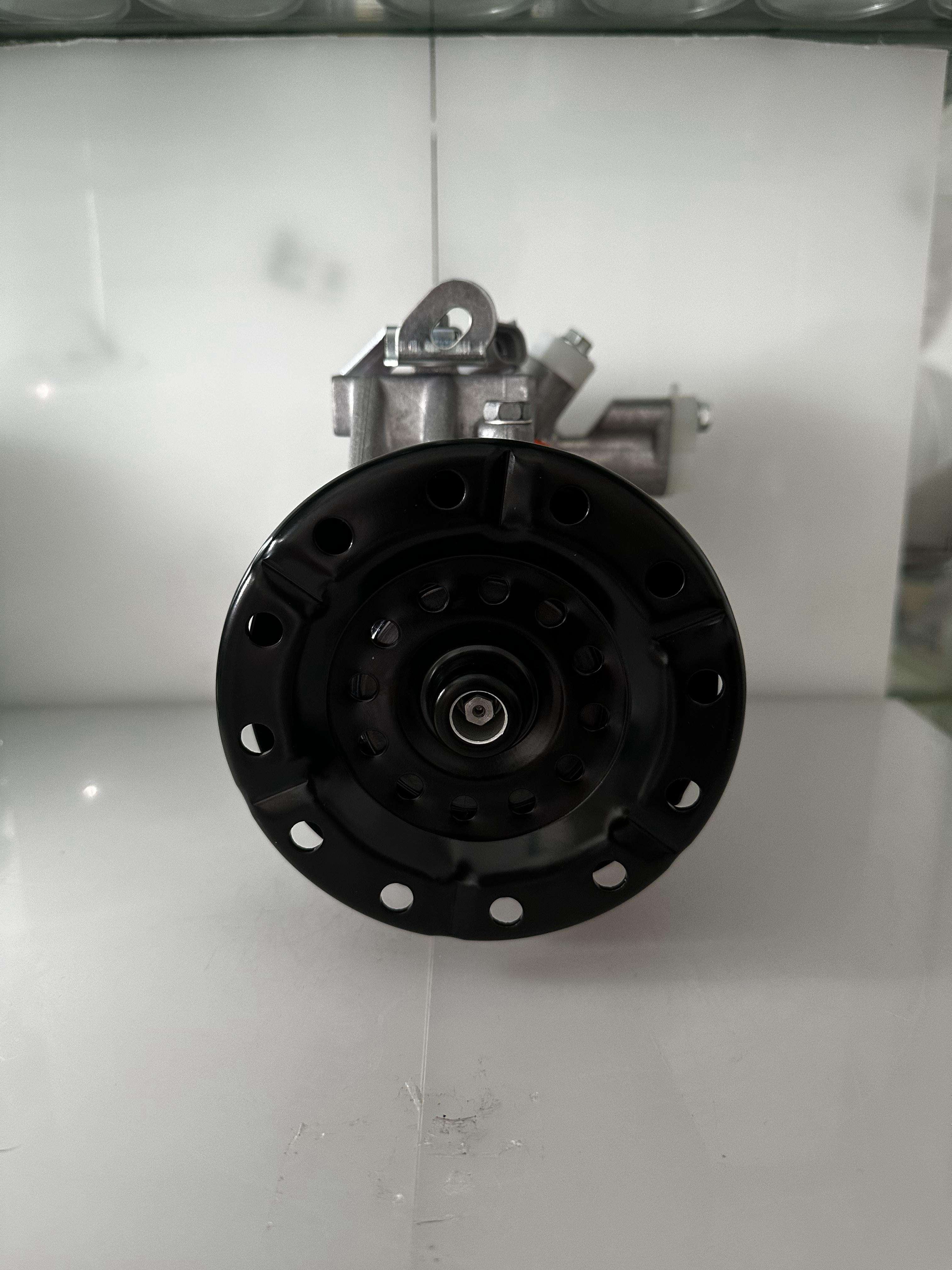 Auto Air Compressor for Toyota Yaris Auris Vitz Model 447260-2333/447260-2334 Car Air Conditioning Parts AC Compressor