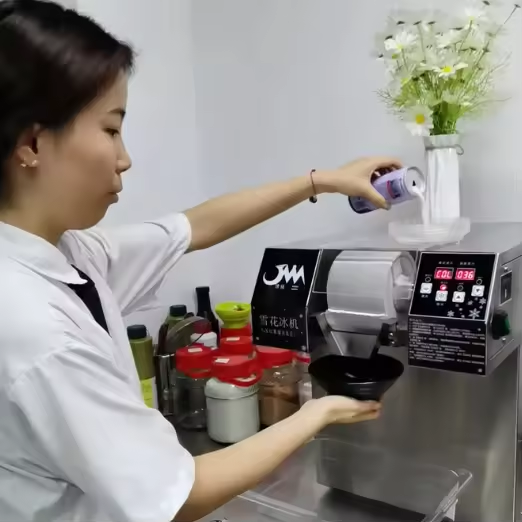 Bingsu Machine Commercial Snow Ice Machine,Milk Shaved Ice Maker Commercial Automatic Bingsu Machine for Sale