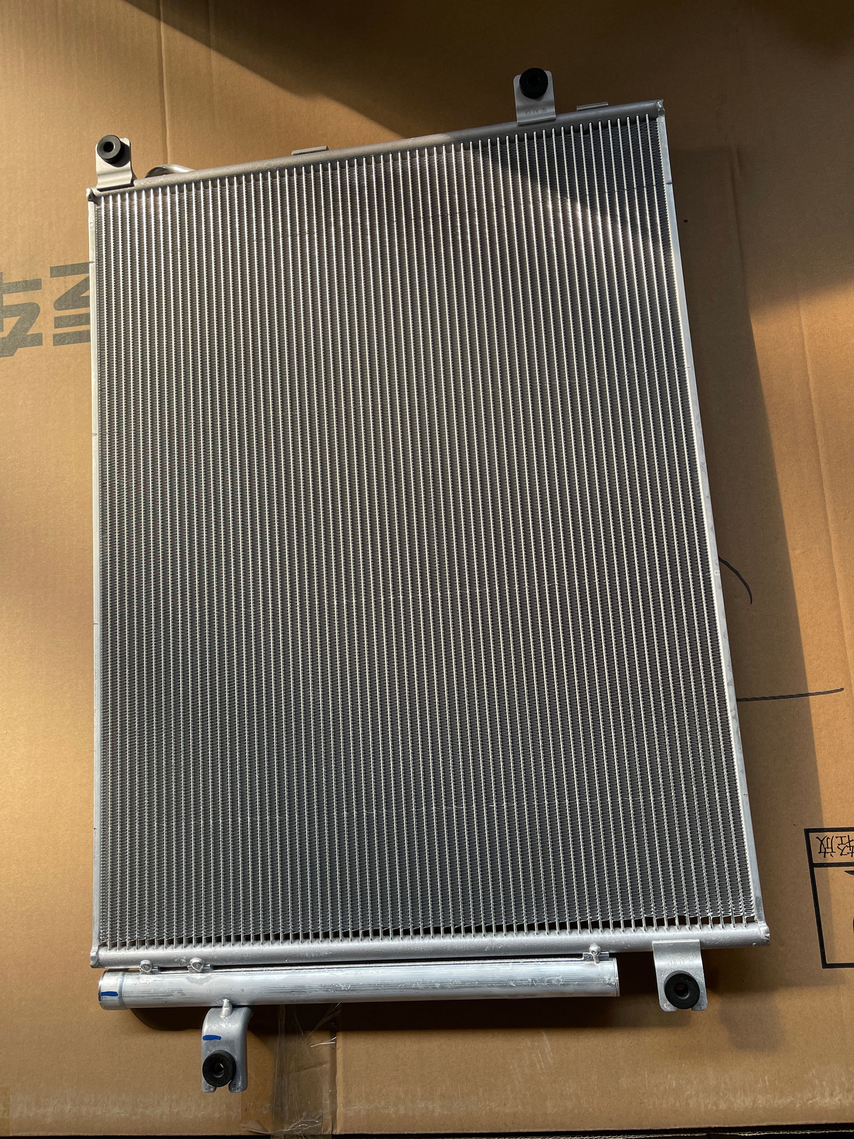 NO.8105100XPW01A Fast Heat Dissipation Original Offical Genuine Auto Body Parts Gwm Haval Car Air Condition Condenser Assy