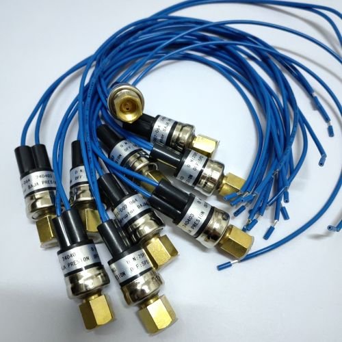 Bus air Conditioning FIX-002-064 Low Presion Switch on 25PSI OFF 5PSI Customizable