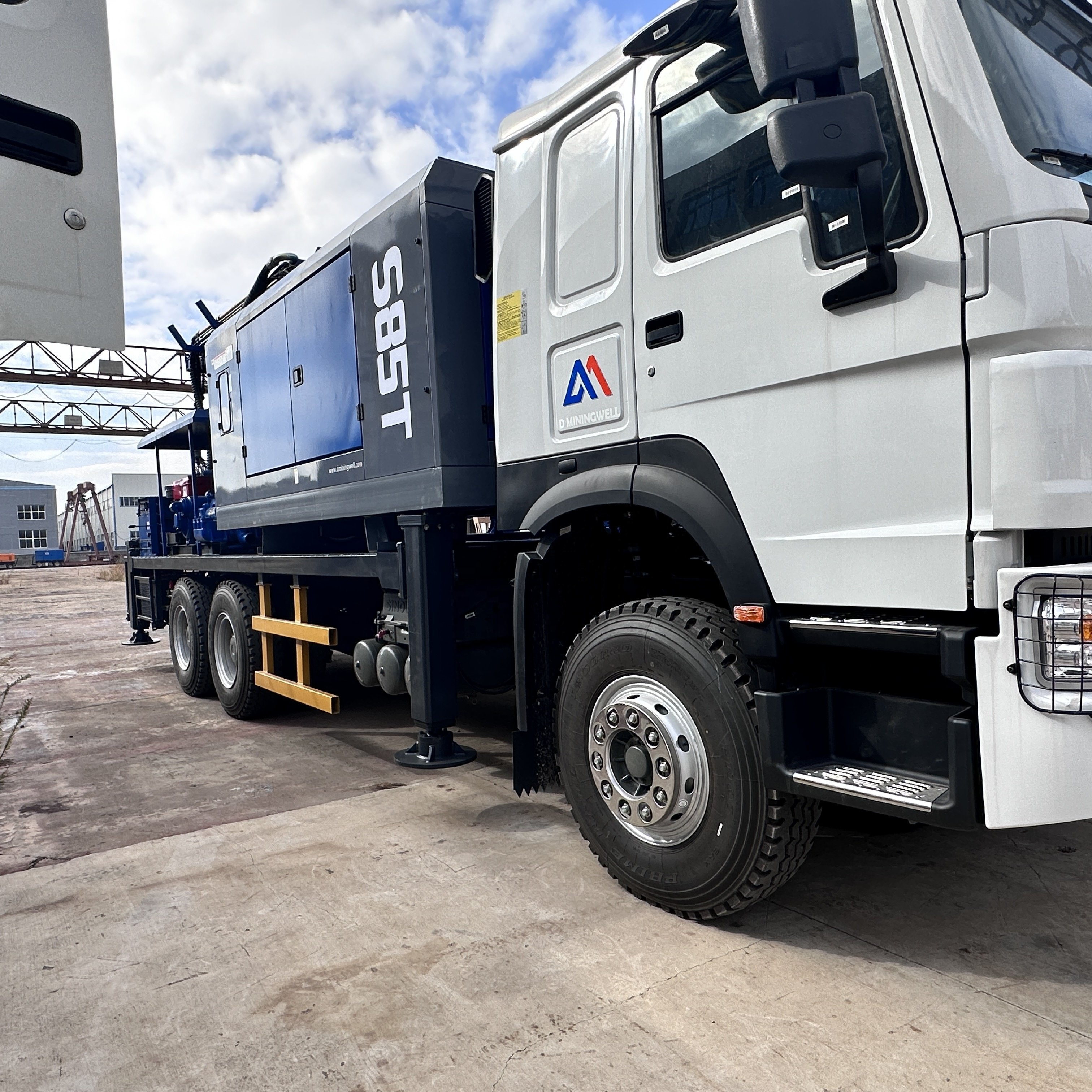 D Miningwell MWT-350 350 Depth Truck Mounted Water Well Drilling Rig With 25 Bar Two-stage High-pressure air Compressor
