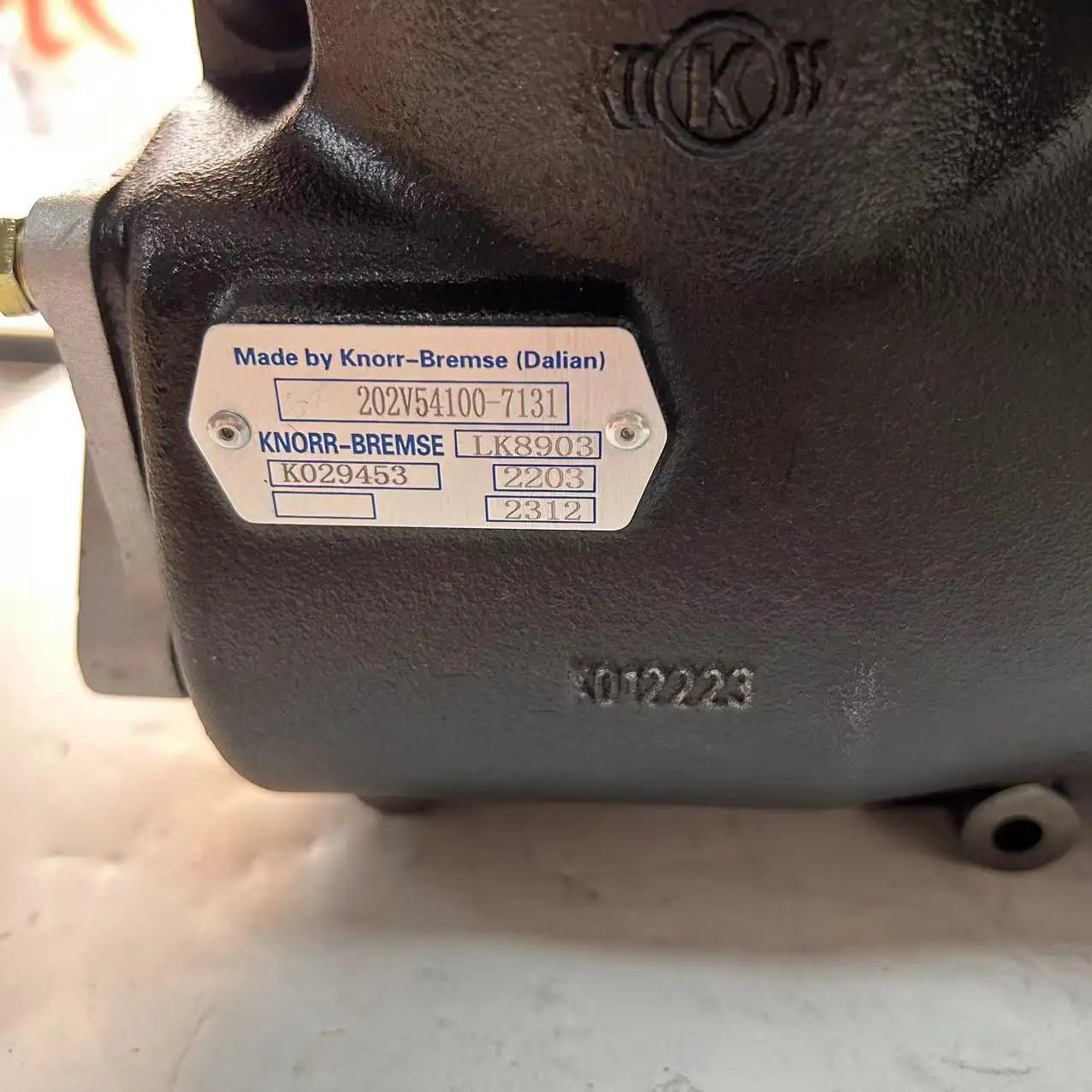 Good Price 202V54100-7131 SITRAK MC11 Single Cylinder air Compressor