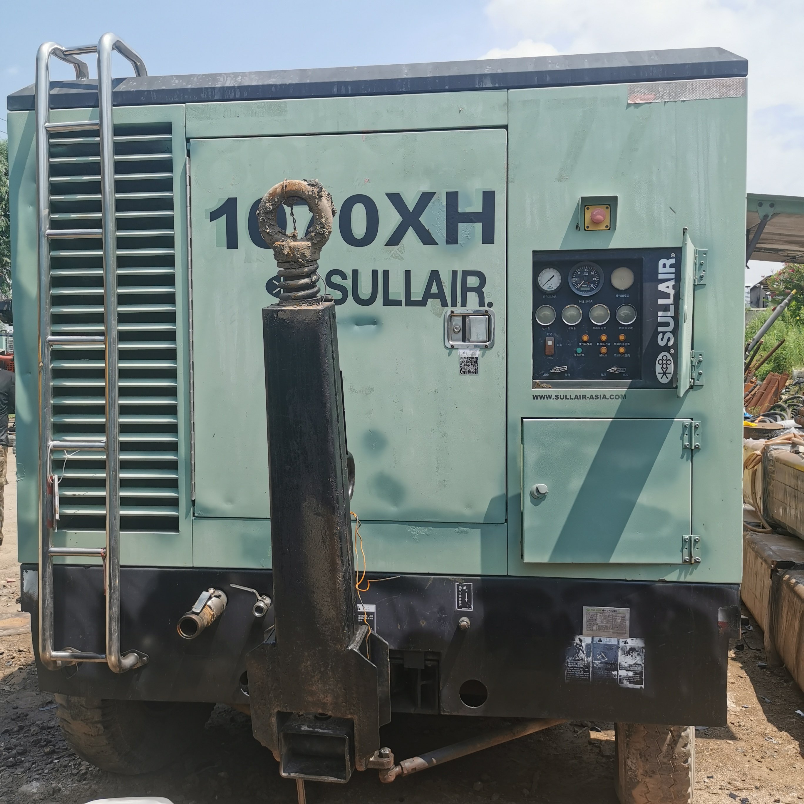 Used Air Compressor SULLAIR 1070 Diesel Engine 24 bar 1089 Cfm 30.5 M3/min Portable Second Hand Air Compressor