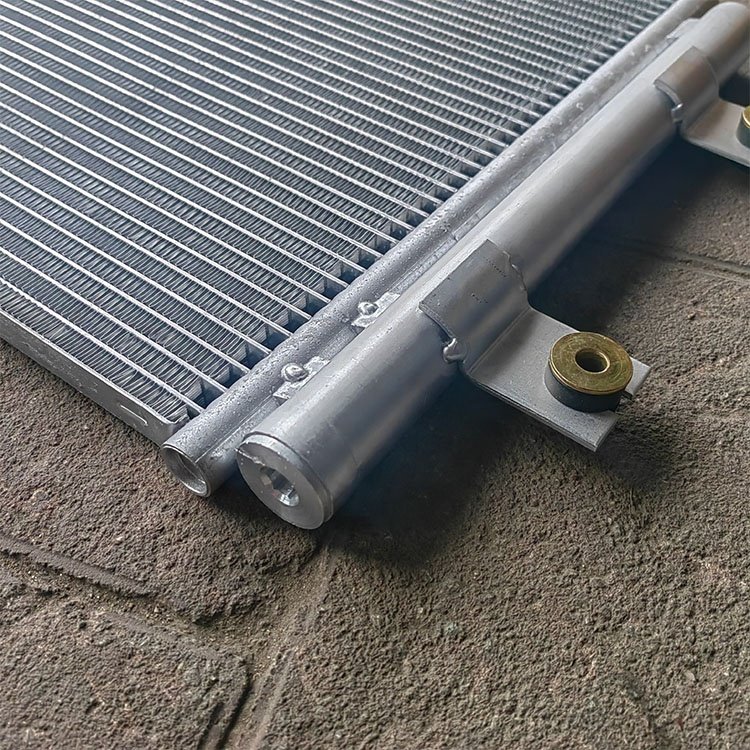 SNSC SITRAK C7H T5G MC11 MC13 HOWO Air Conditioner Radiator 712W61942-0642 Truck Parts Condenser Assembly