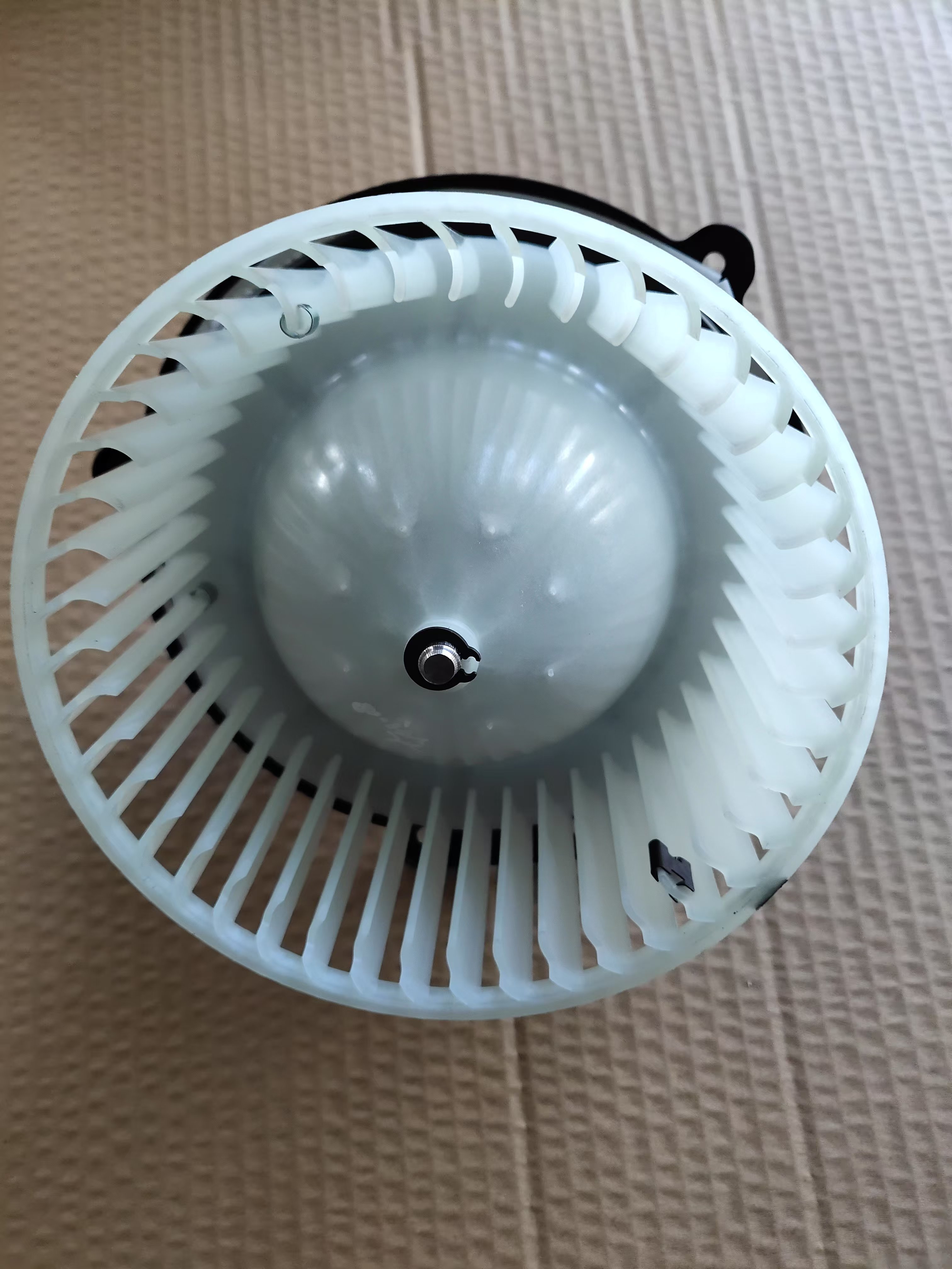 Nissan Paladin D22 Universal 12V Blower Motor In-Vehicle Blower Fan