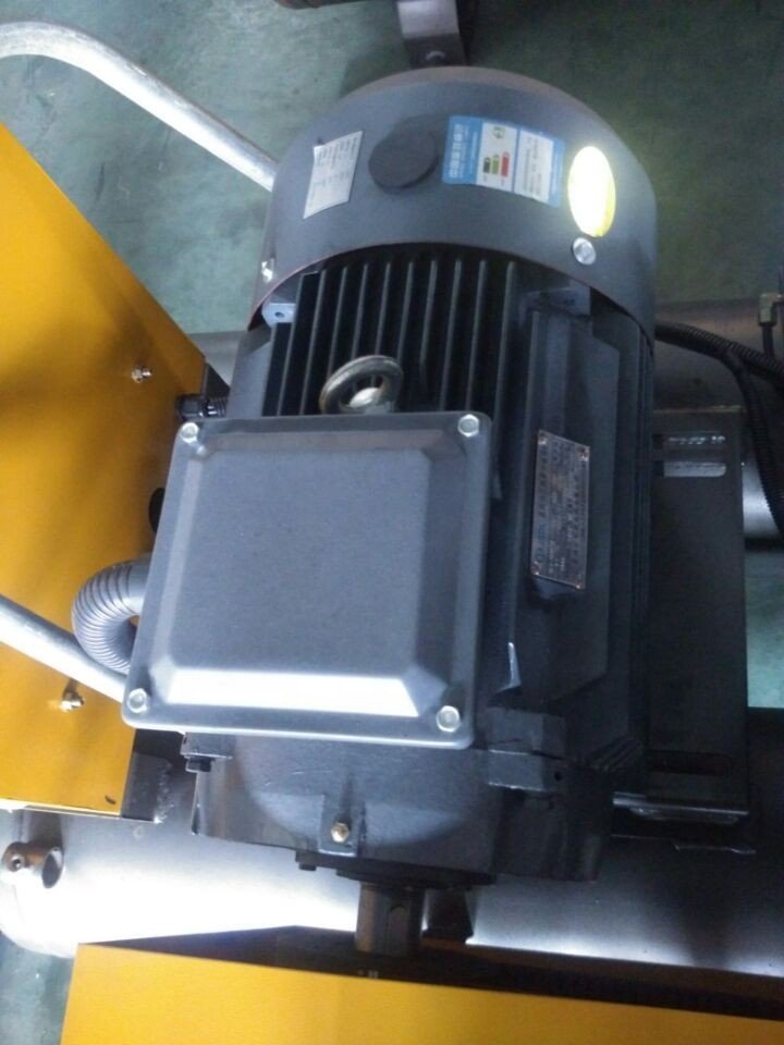 10HP Industrial Screw Air Compressor with 7.5KW Engine and Motor Includes Air Dryer Filter Tank for Laser Cutting