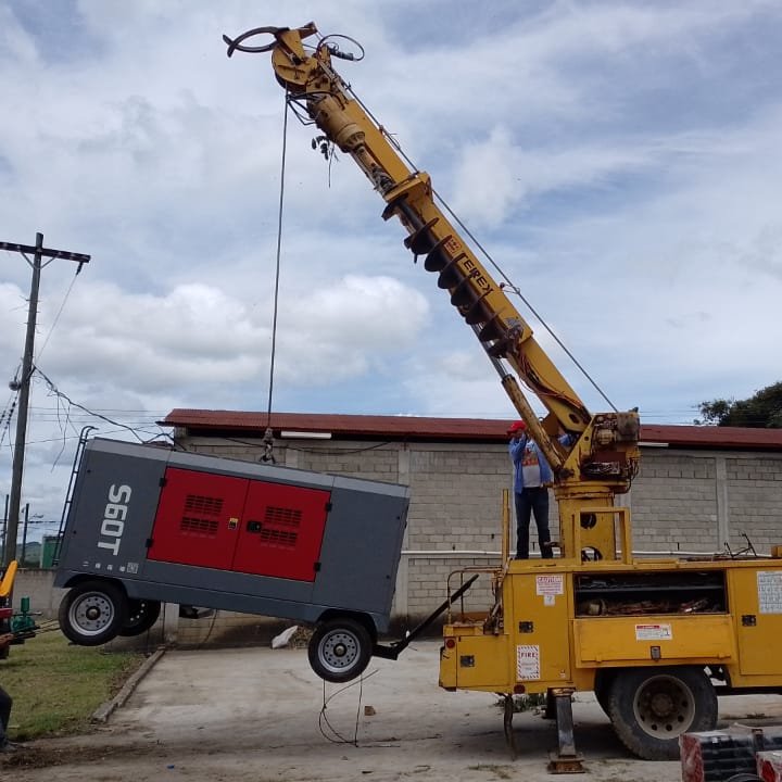China Manufacture Diesel Engine Screw Air Compressor for Water Well Drilling Rig Compressor air S60