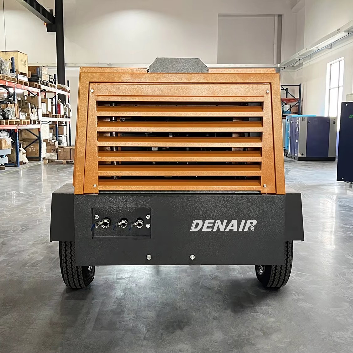 High Quality Sandblasting Air Compressor with Diesel Engine for Sale