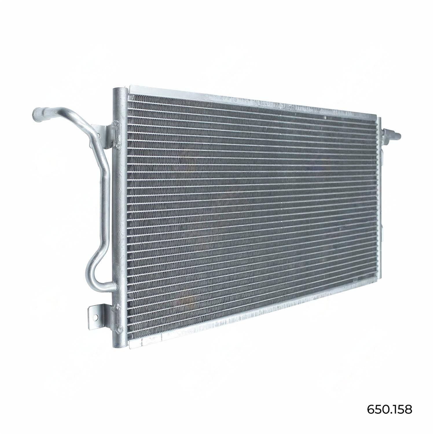Factory Price LT220 Auto Parts Auto A/C Parts Condenser for Ford Ecosport 03/Fiesta Amazon Pacam 1.6 02