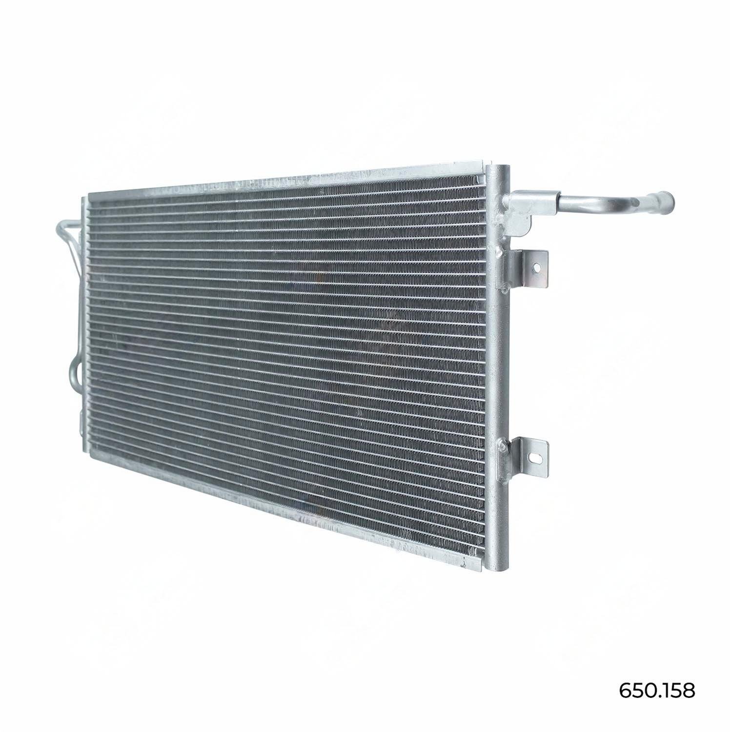 Factory Price LT220 Auto Parts Auto A/C Parts Condenser for Ford Ecosport 03/Fiesta Amazon Pacam 1.6 02
