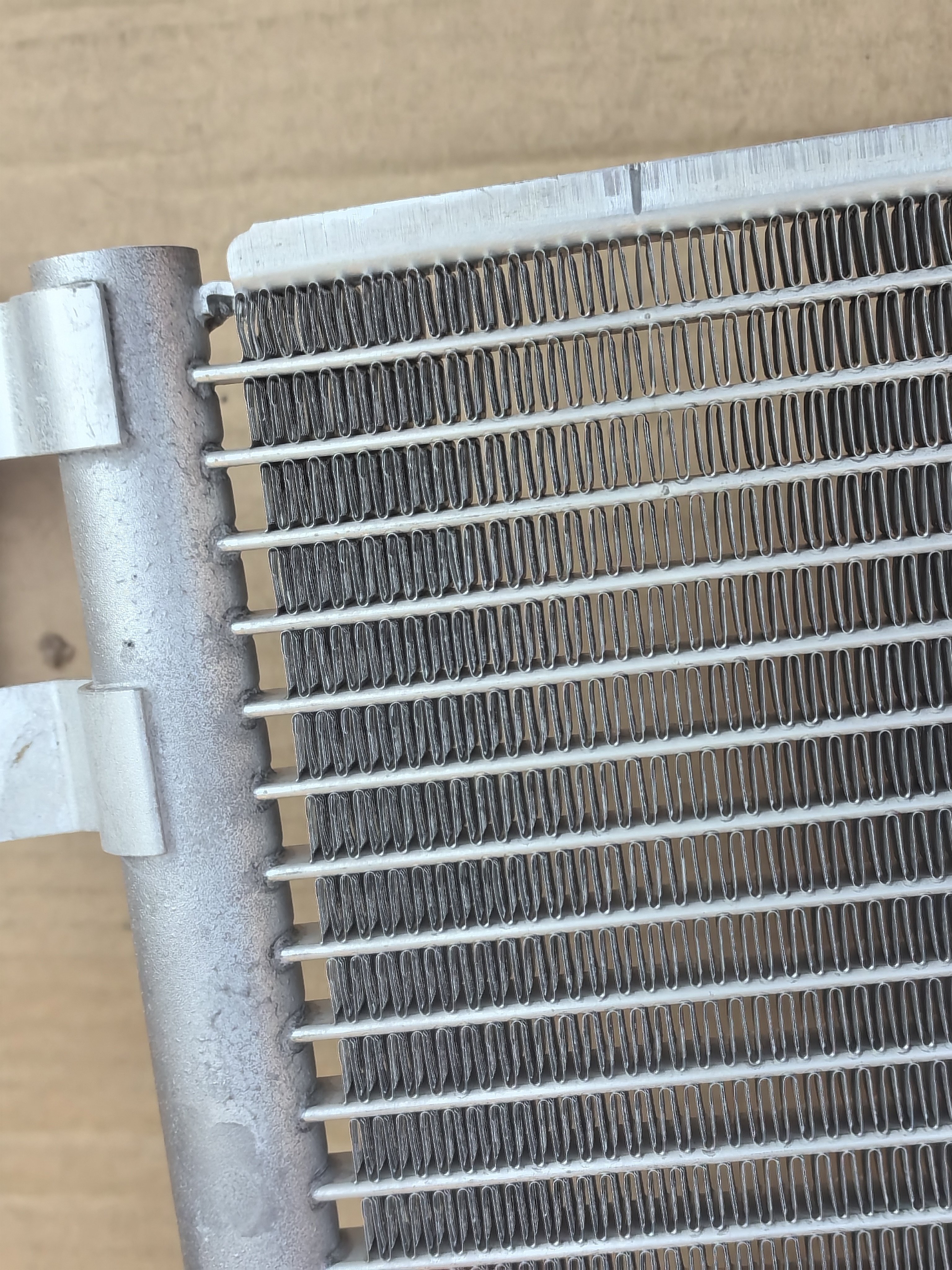 Factory Outlet Condenser 97606Q5200 97606Q5250 air Conditioning Condenser 97606-Q5200 97606 Auto Condenser Quality Assurance