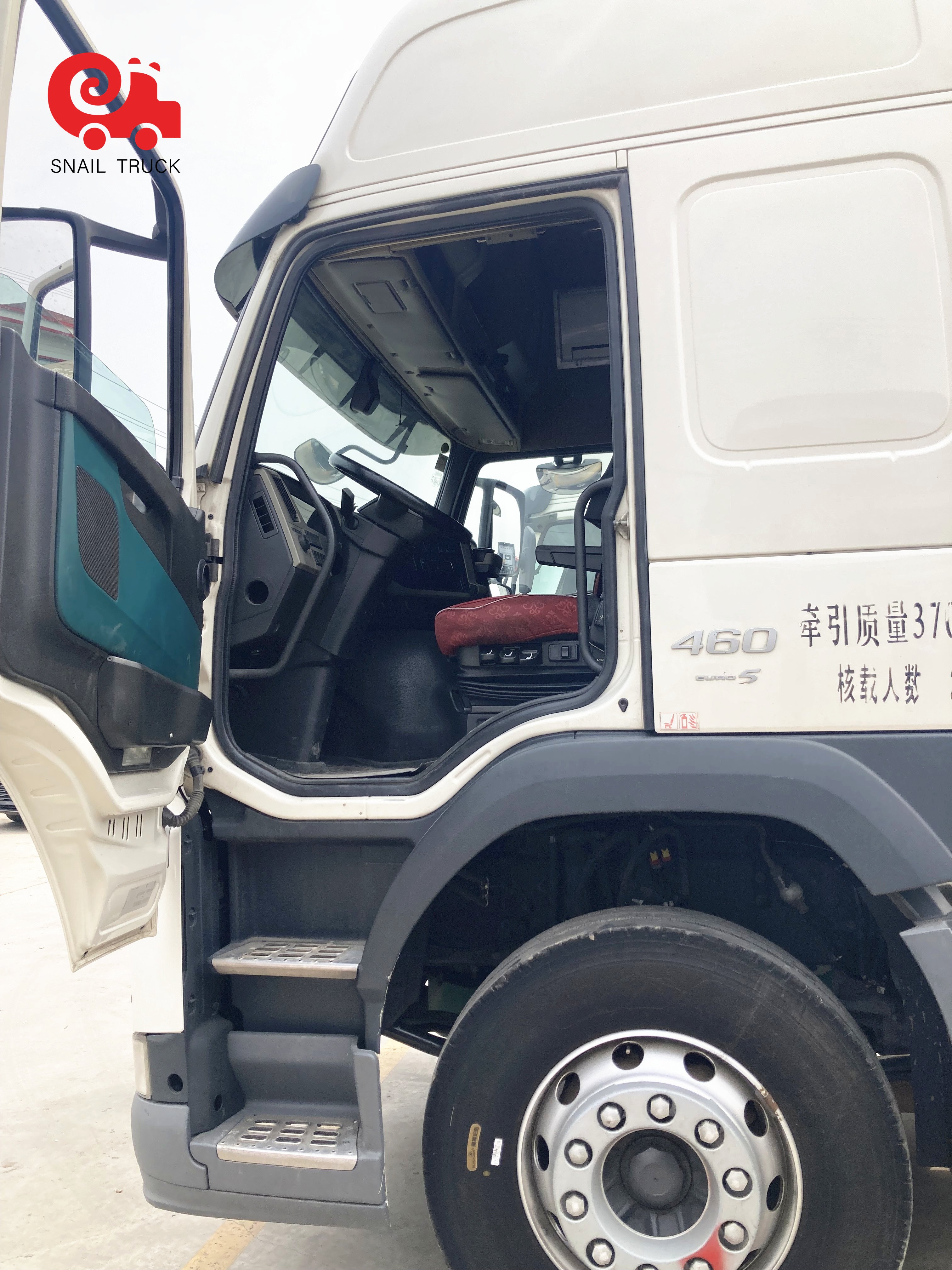 Hot Selling FM460 6x2R Tractor Truck Low-price Used Good-Quliaty Trailer Head Euro 5 Durable Heavy Duty Truck for Sale