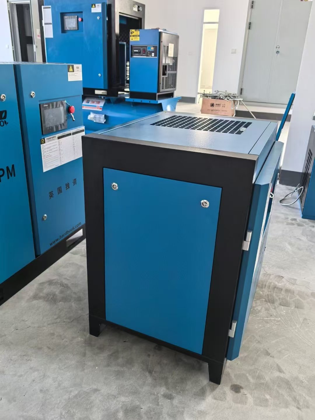 Factory Direct 7.5kw Screw Air Compressor Stationary AC/Gas Powered with Engine Motor Pump Gear Bearing Lubricated Air Cooled