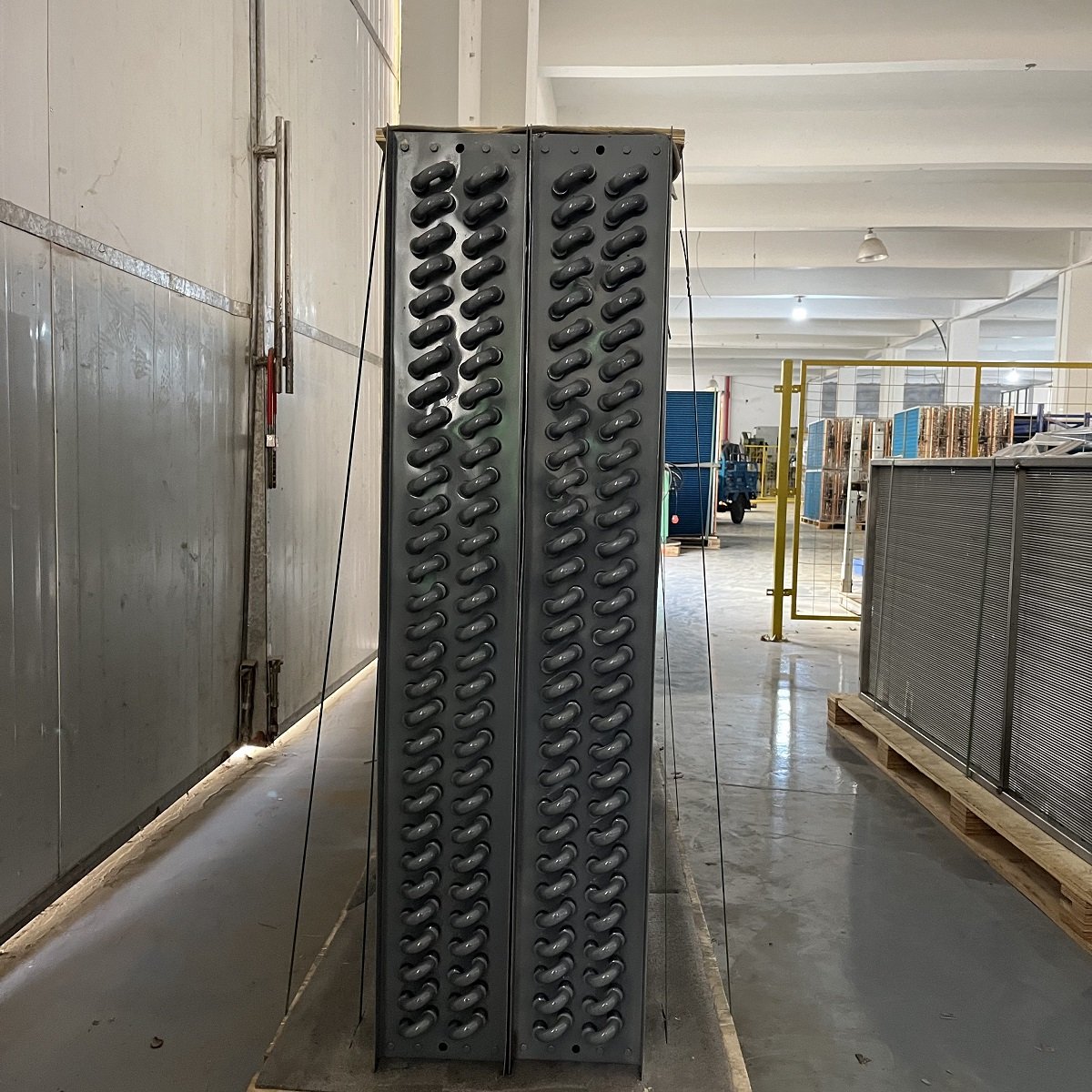 Customized fan coil units, water-cooled air conditioners, cooling coils, and aluminum fin condensers.