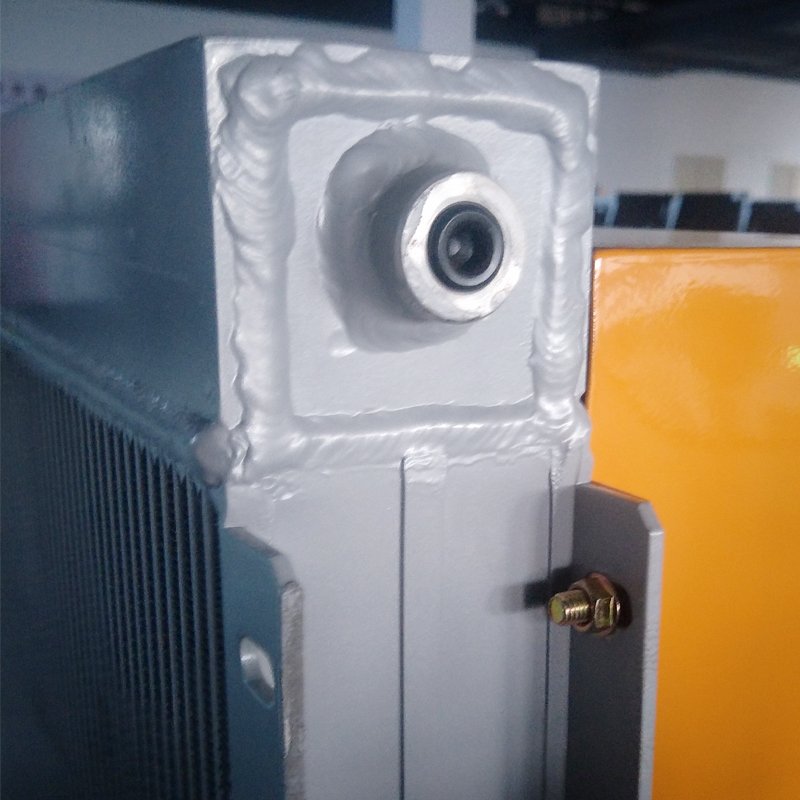Energy Saving AH2590L700L Hydraulic Oil Cooler Radiator with Fan for Restaurant Use