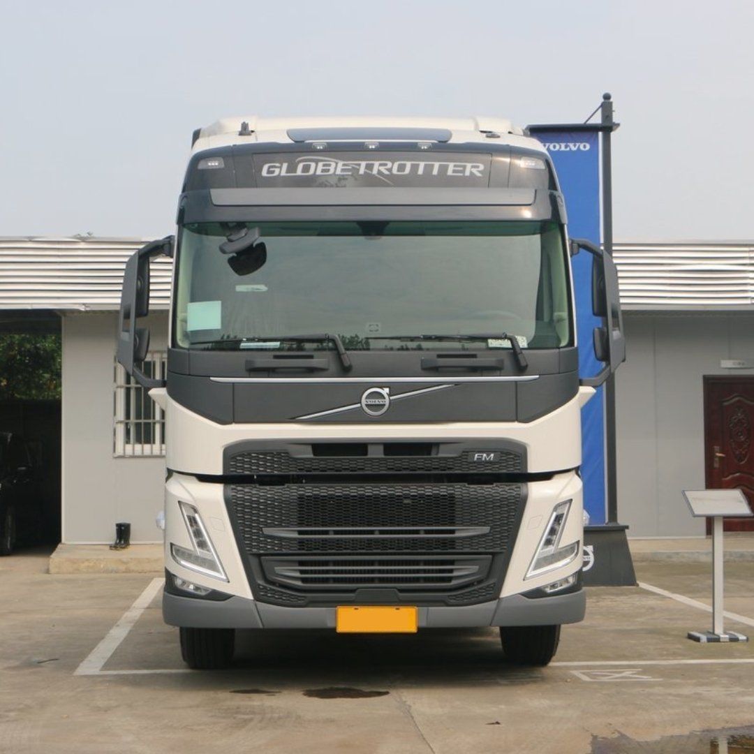 Volvo FM460 4x2 Tractor Truck High-Quality Used 460HP Trailer Head Reliable-Performance Powerful Commercial Vehicle for Sale