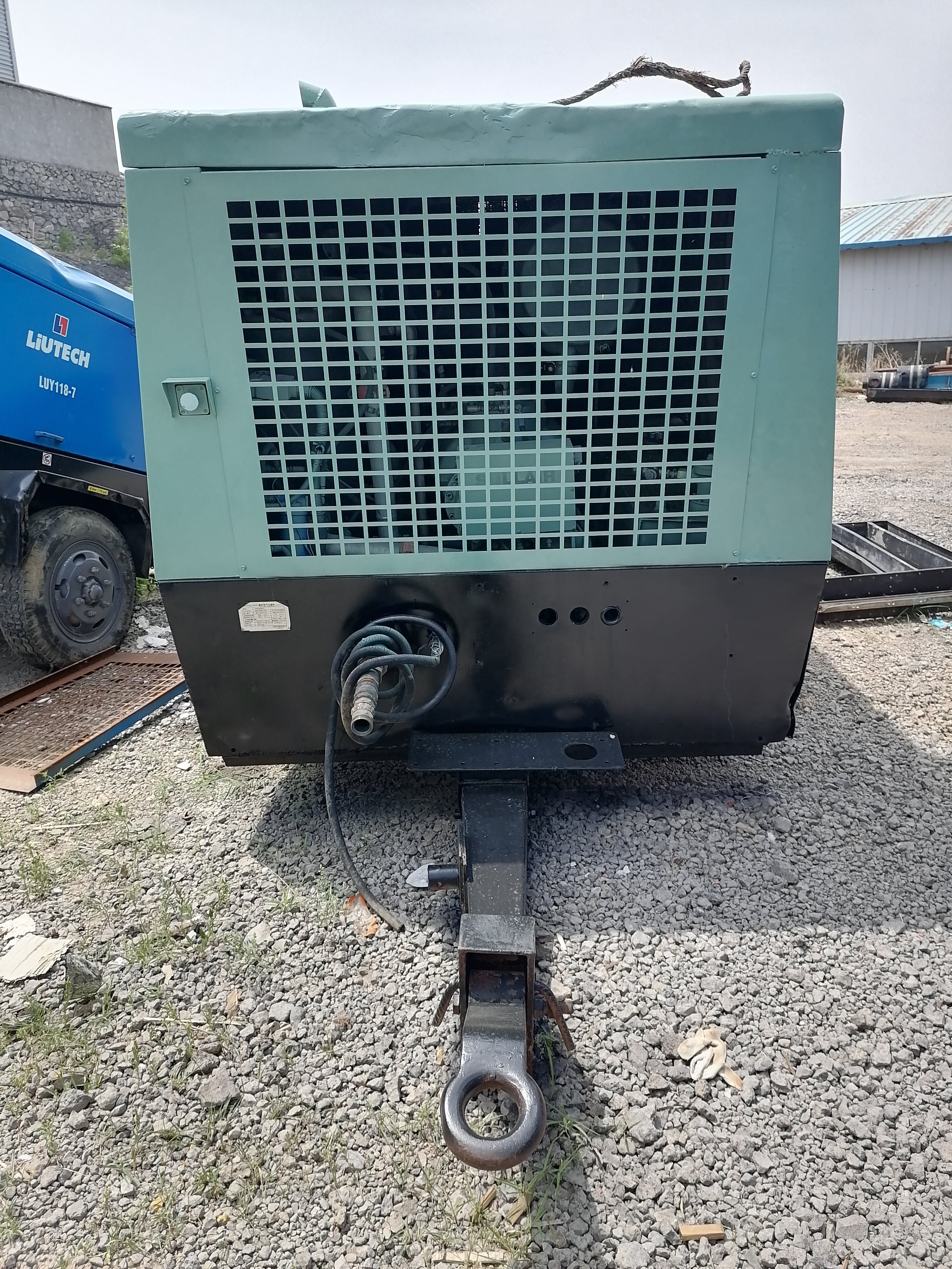 Used Portable SULLAIR DPQ600RH 17.2bar 250PSI 600cfm Diesel Rotary Screw Air Compressor