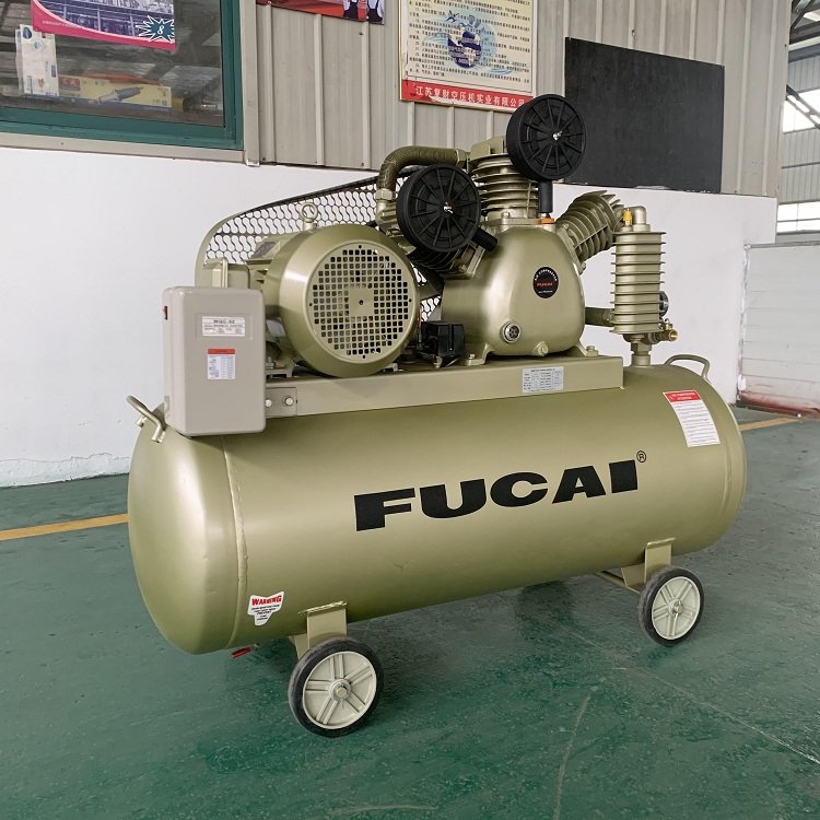FUCAI Strong Durability 12 bar Reciprocating Piston air Compressor 7.5 hp 5.5kw