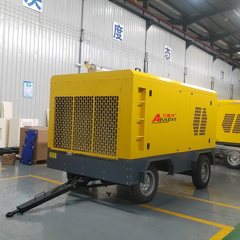 10 Bar 10 M3/min Heavy Duty Diesel Engine Portable Mobile Industrial Screw Air Compressor for Sale