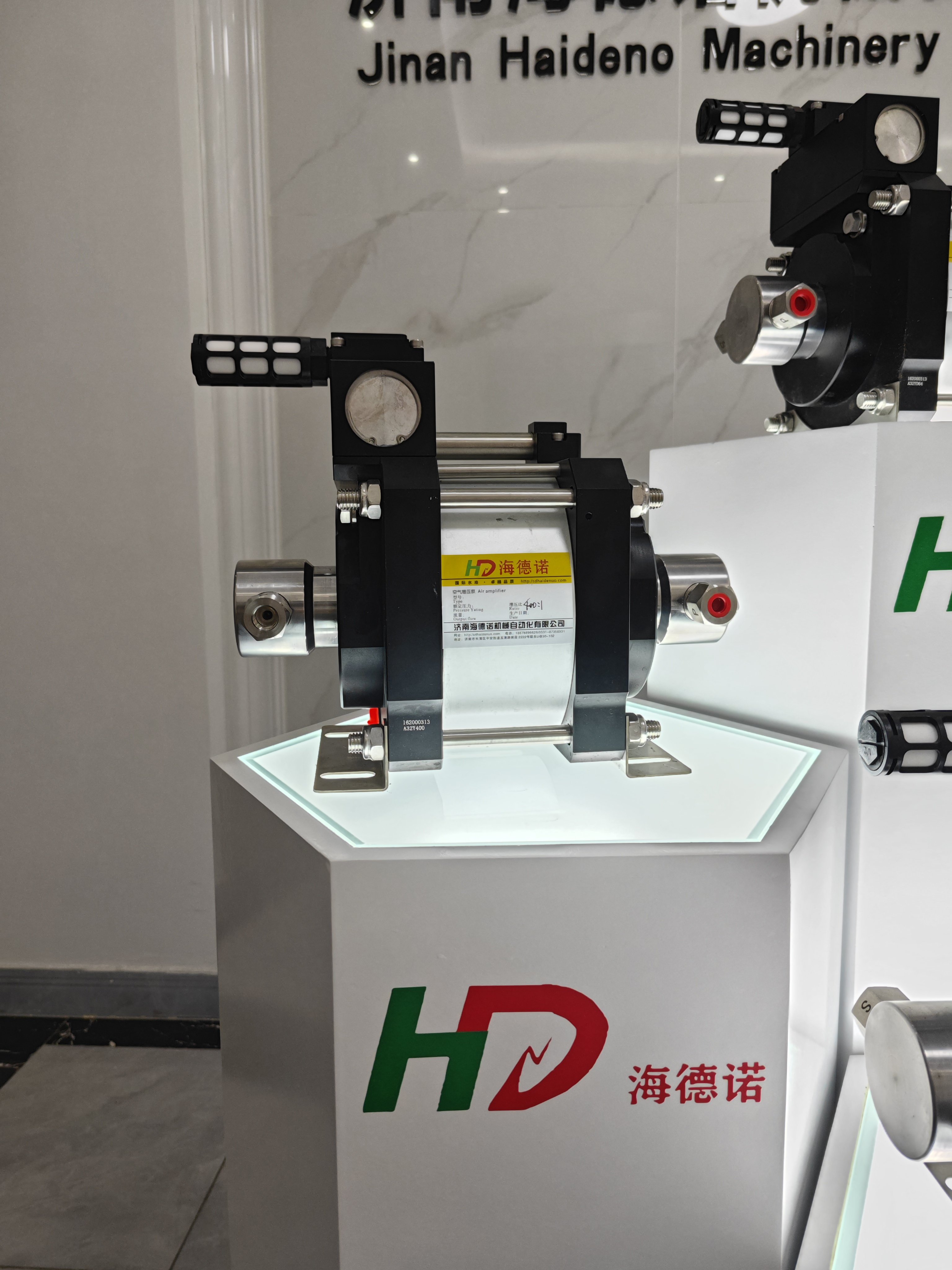 Gas-Liquid Booster Pump Compressed Air Power Reciprocating Pump Compressed Air, Bottled Nitrogen Drive