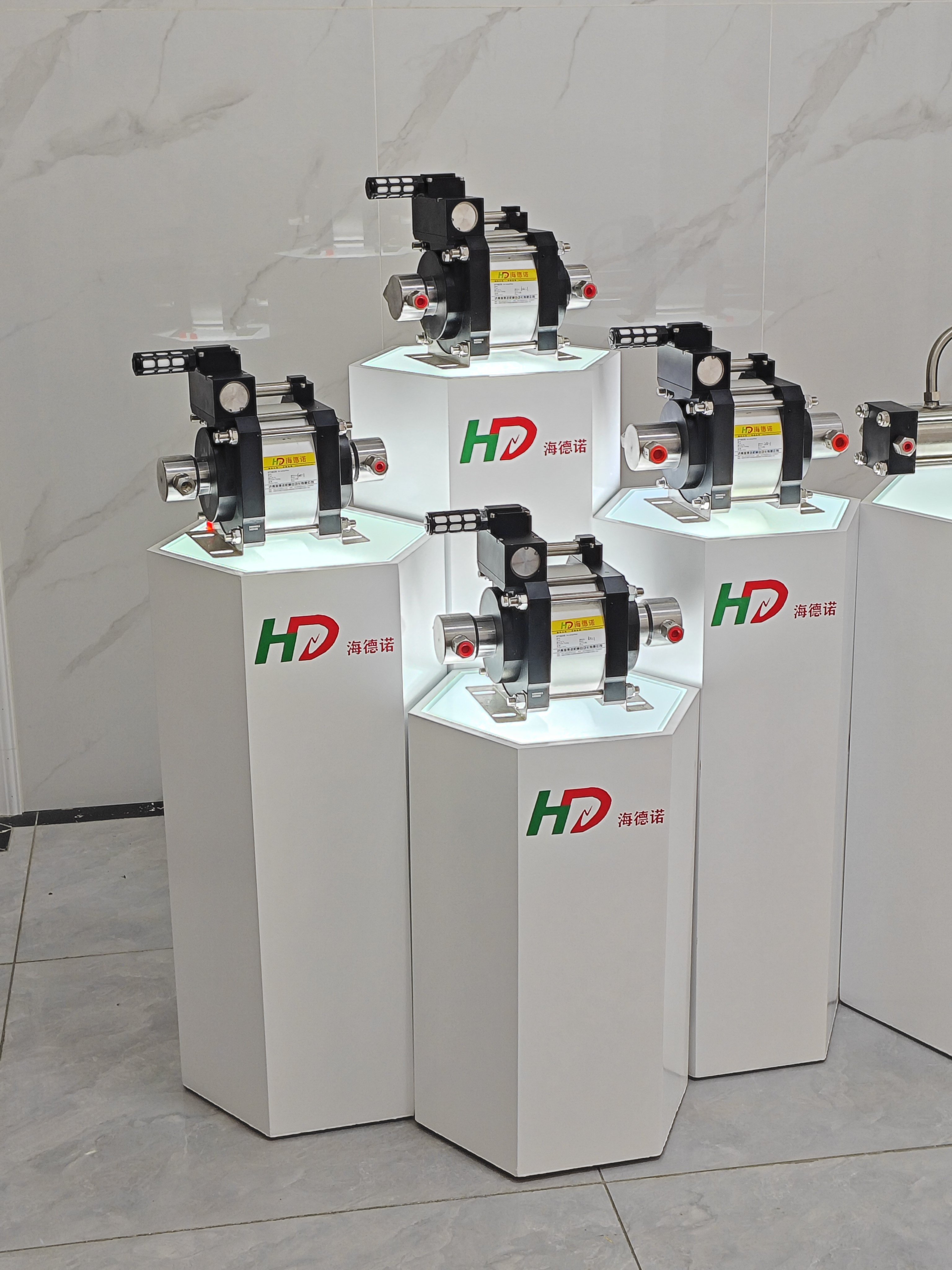 Gas-Liquid Booster Pump Compressed Air Power Reciprocating Pump Compressed Air, Bottled Nitrogen Drive