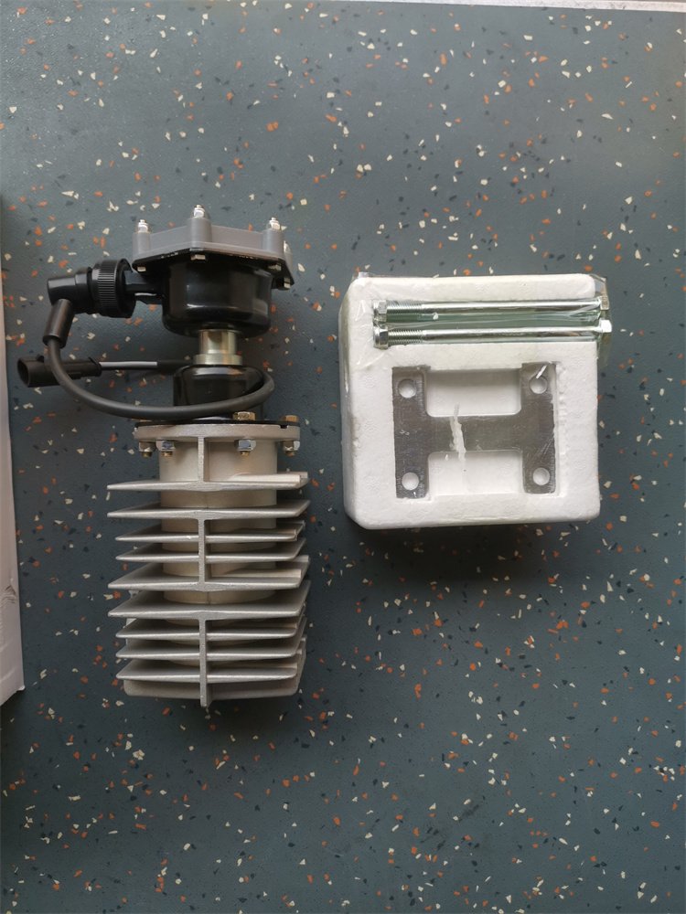 High Performance Mini Bus Spare Parts air Cooling System 6125C-3540020 Bus air Condenser