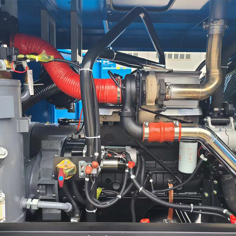 4 Wheel Portable Air Compressor Luy170-18 162Kw 18Bar Diesel Compressor Air Compressor Mobile for Sale