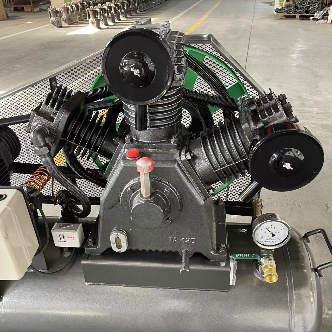 0.6m³/min, 1.2m³/min, 30Bar Heavy-Duty Cast-iron High Pressure Piston Air Compressor